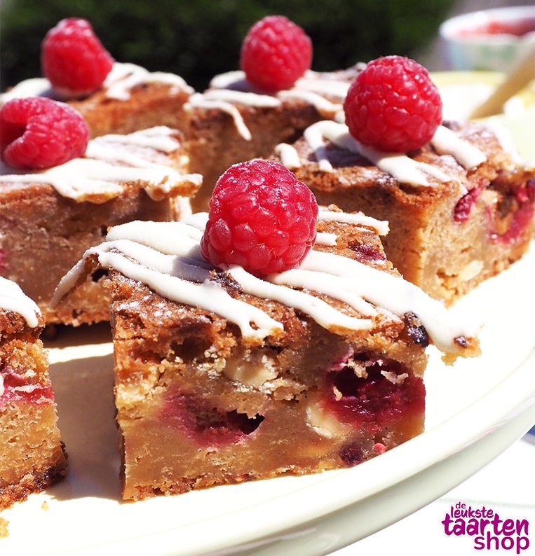 White Chocolate Fudge Blondies with Raspberries