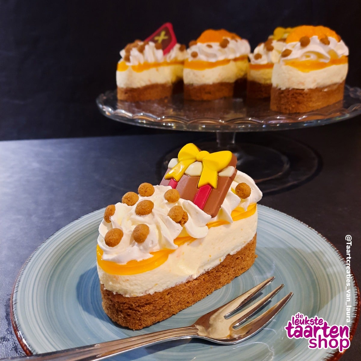 Mini Saint Nicholas Cookie & Crust with Tangerine