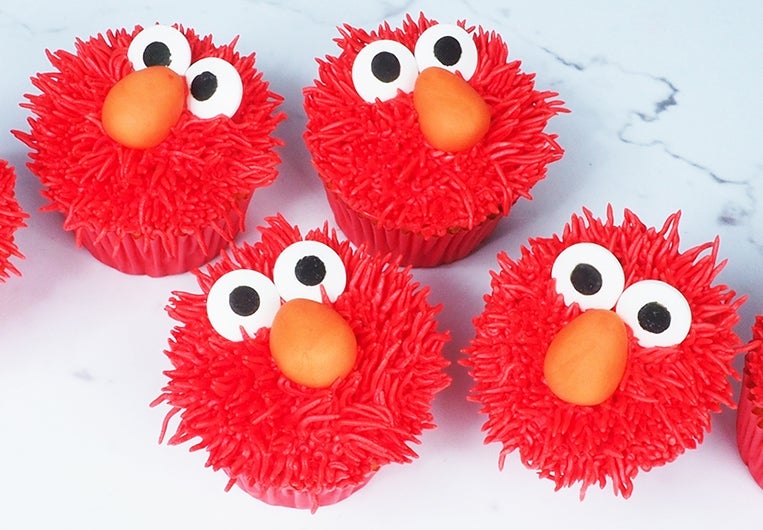 Edible sugar eyes at