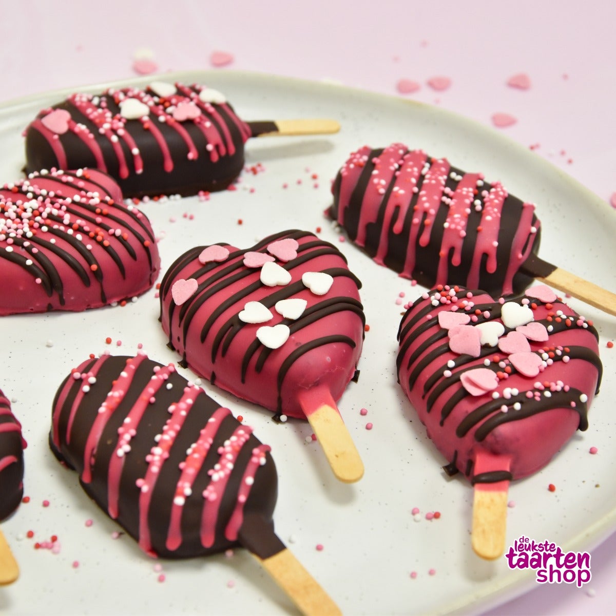 Chocolate Cakesicles Valentine