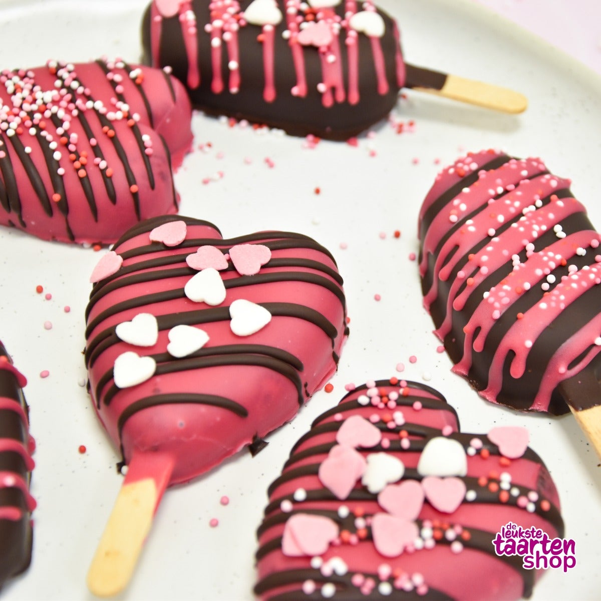 Chocolate Cakesicles Valentine