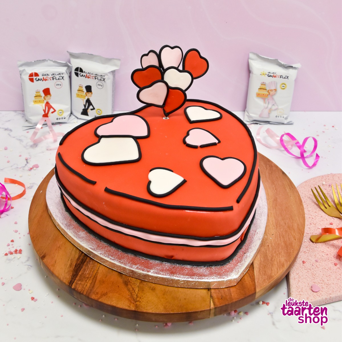 Cartoon Cake with Hearts 